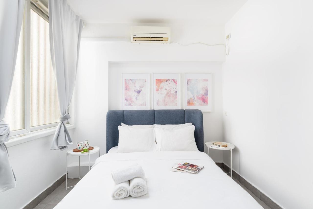 Sea View 2 Bedroom Apartment With Bomb Shelter Tel Aviv Bagian luar foto
