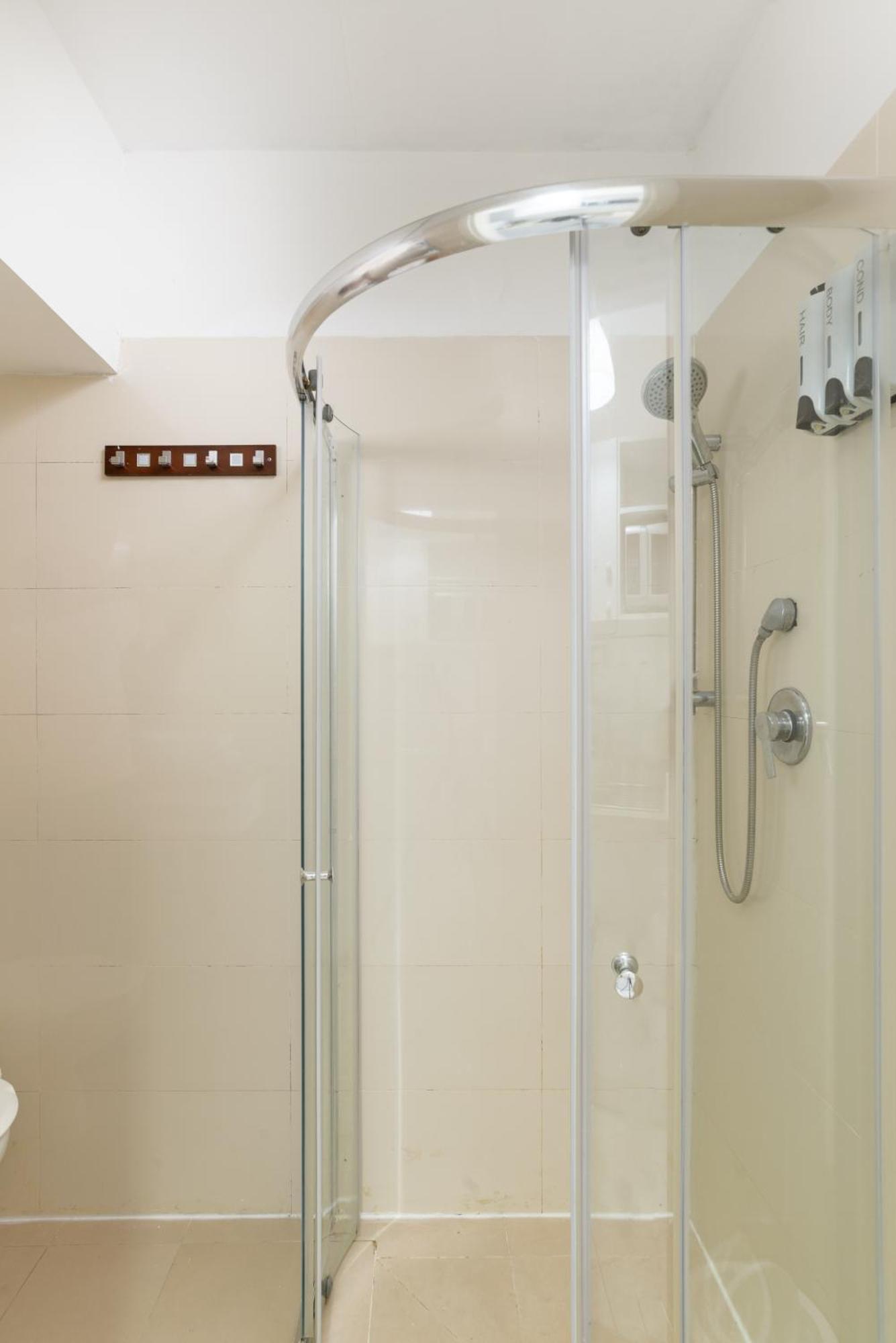 Sea View 2 Bedroom Apartment With Bomb Shelter Tel Aviv Bagian luar foto
