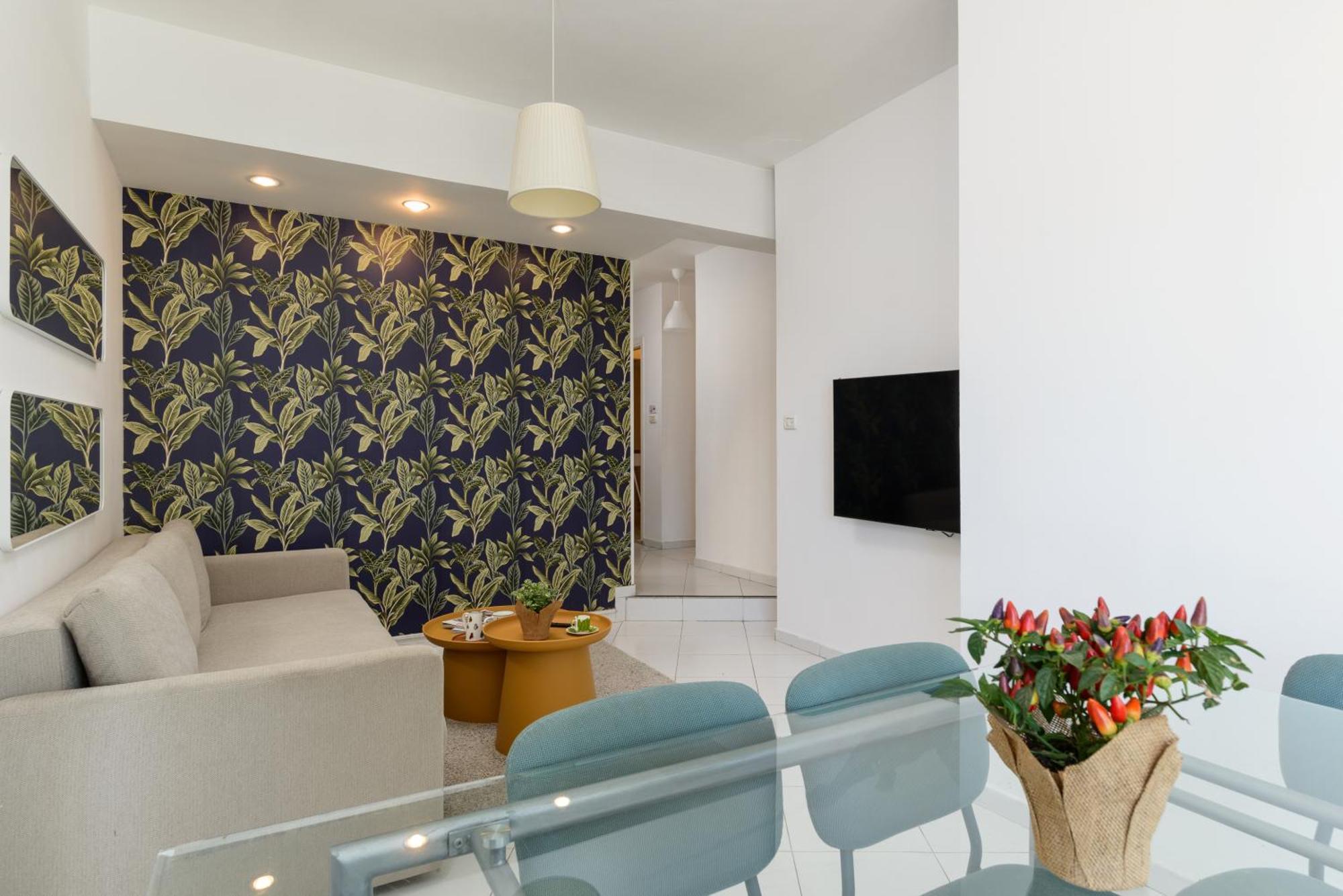 Sea View 2 Bedroom Apartment With Bomb Shelter Tel Aviv Bagian luar foto